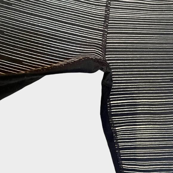 FABLETICS Ingrid Capri II Black Reflective NWOT - Picture 7 of 12